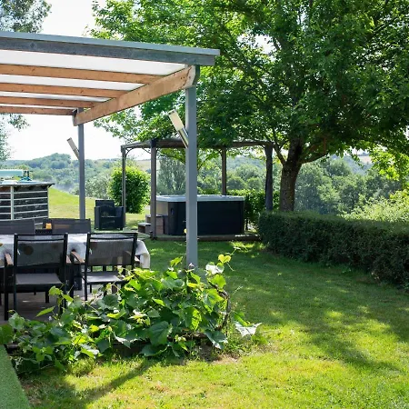 Holiday home Chalet Meleze - Piscine Privee - Spa Jacuzzi Privatif